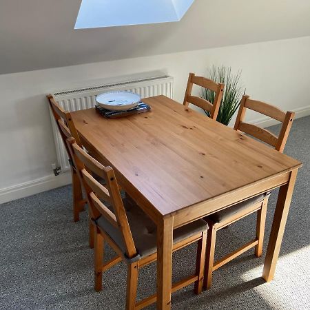 Swanage Holiday Penthouse Apartment, Moments From Beach And Town, On Site Parking, Fast Wifi, Sleeps Up To 6, Rated Exceptional 外观 照片
